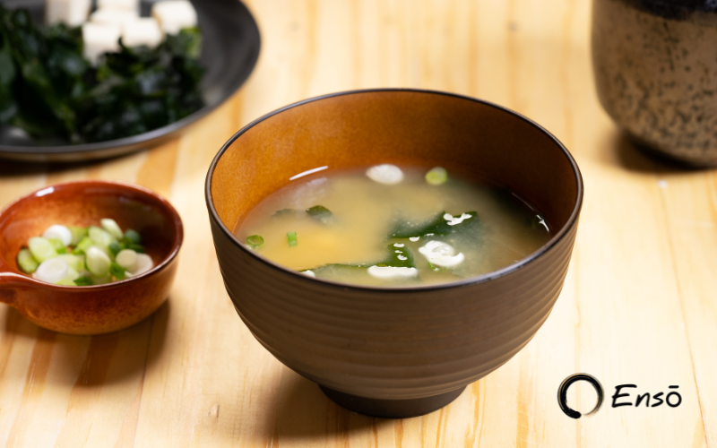 Món súp miso tốt cho hệ tiêu hóa thường xuyên có mặt trong bữa sáng của người Nhật